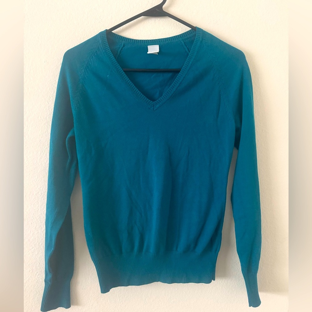 GAP sweater